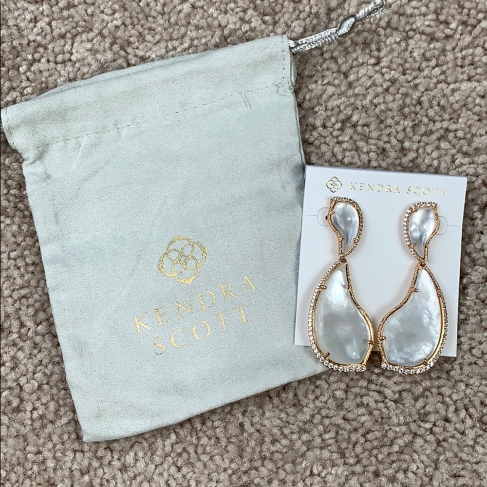 NWT Kendra Scott Teddi earrings